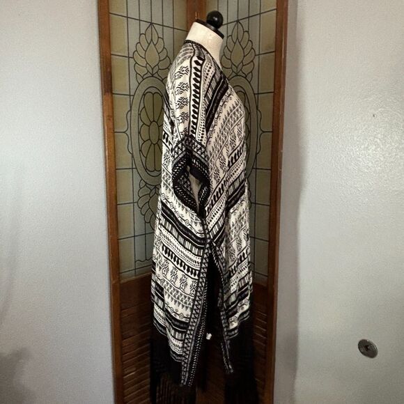 Ruggine Kimono Boho Western Duster Shawl Poncho Wrap Fringe Hem One Size - Picture 3 of 14